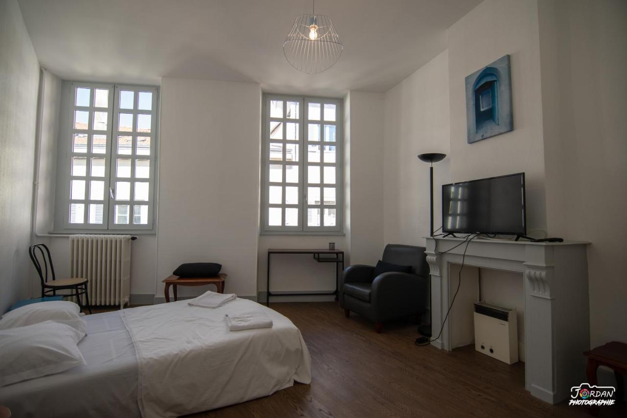 Hyper Centre - 3 Chambres - Gare - Wifi - Cosy บูร์-ก็อง-เบรส ภายนอก รูปภาพ